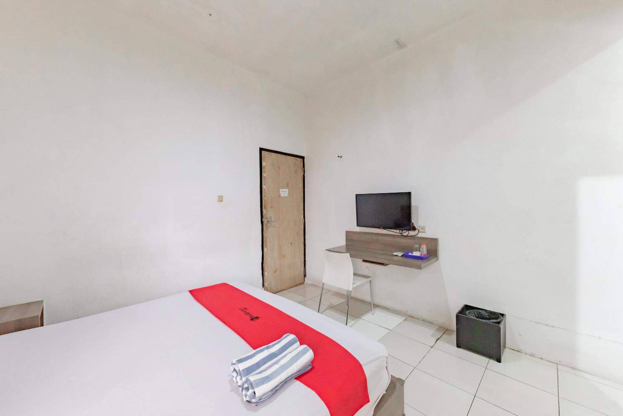 Reddoorz Near Taman Kota Lapang Merdeka Sukabumi Exteriör bild